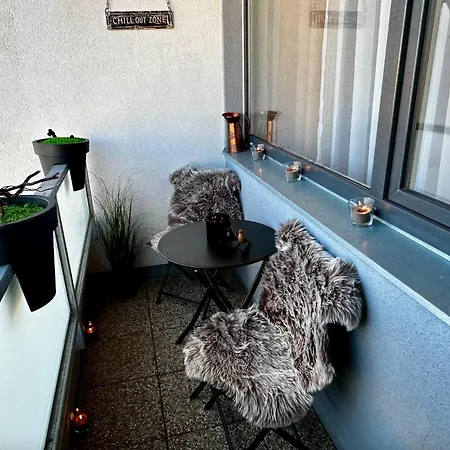 Appartamento Orange S Parkovacim Mistem V Centru Mesta Ceske Budejovice
